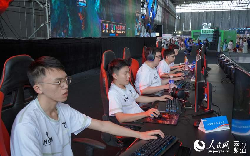 防两端都有 防两端都有