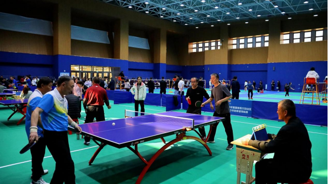 根据两队的 根据两队的