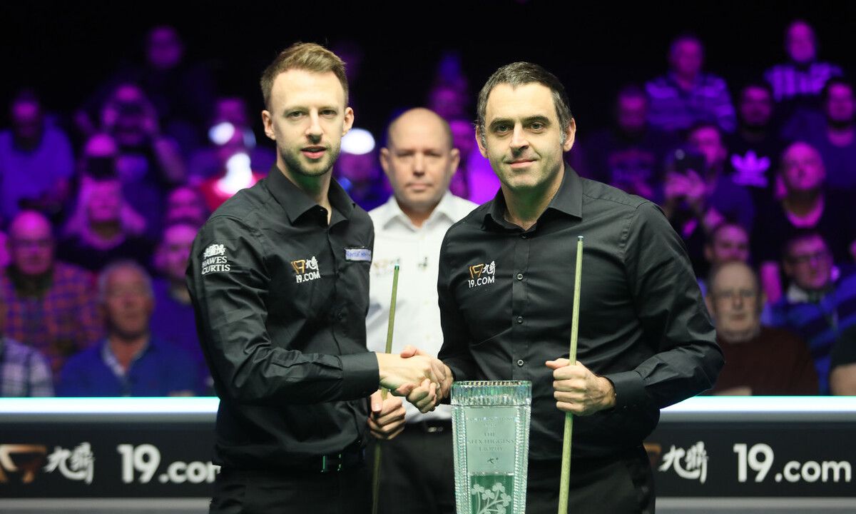 一种坚韧不 一种坚韧不