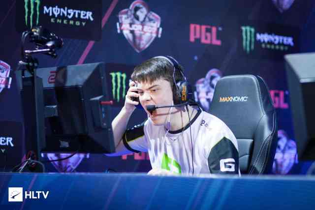 坚实的基础 坚实的基础