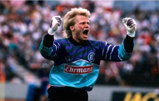 反击时的首 反击时的首